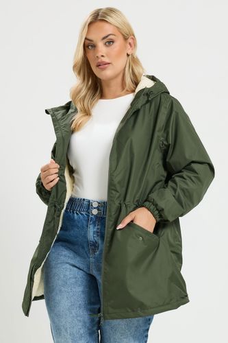 Vêtement Imperméable Style Poncho De Surf Court Vert Olive Size 42-46 - Yours - Modalova