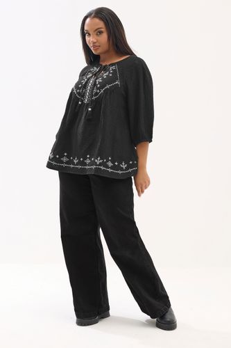 Blouse Noire Design Brodé Manches Courtes Size 44 - Yours - Modalova