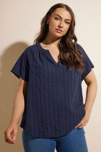 Blouse Bleue Marine Texturé Manches Courtes Size 54-56 - Yours - Modalova