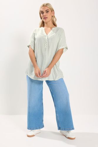 Haut Blanc Et Vert Rayé À Encolure Fendue Size 48 - Yours - Modalova