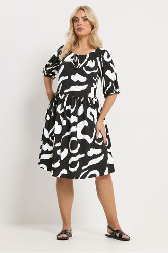 Robe Noire Nouée Sur Le Devant À Imprimé Abstrait Noir Size 48 - Yours - Modalova