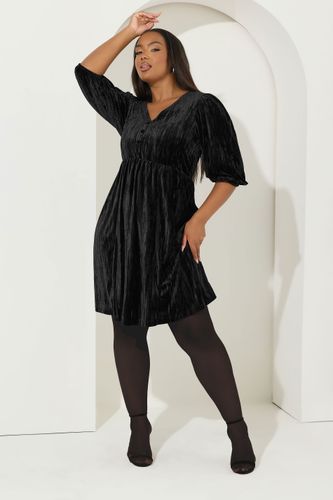 Robe Courte En Velours Écrasé Noir Size 44 - Yours - Modalova