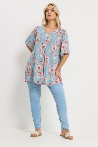Top Plissé Sur Le Devant À Fleurs Bleu Clair Size 50-52 - Yours - Modalova