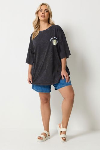 Tshirt Gris Délavé « Solar Dreams » Size 62-64 - Yours - Modalova