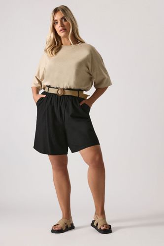 Short En Lin Noir Avec Ceinture Size 54-56 - Yours - Modalova