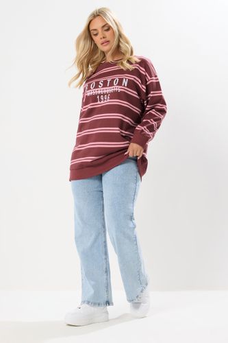 Sweatshirt Rouge À Rayures Avec Slogan « Boston » Size 50-52 - Yours - Modalova