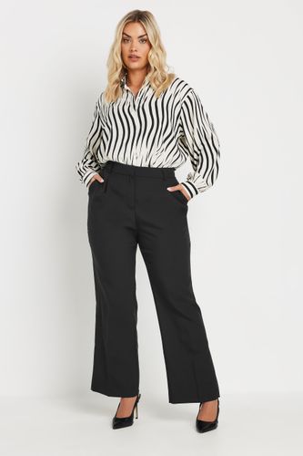 Pantalon Bootcut Noir À Plis Sur Le Devant Size 48 - Yours - Modalova