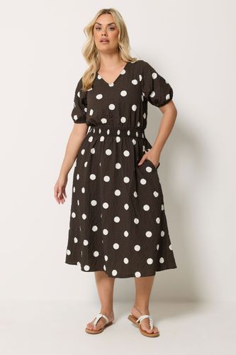 Robe Milongue Smockée Marron À Pois Size 62-64 - Yours - Modalova