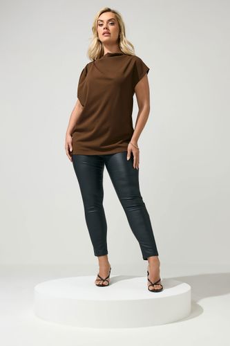 Top Marron Chocolat À Épaules Drapées Size 38 - Yours London - Modalova