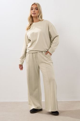 Ensemble Sweatshirt Blanc Ivoire Et Jogging À Jambes Larges Size 54-56 - Yours - Modalova