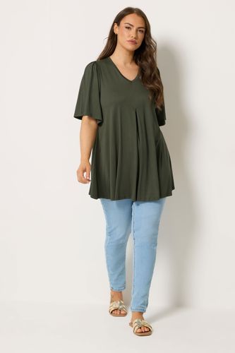 Top Vert Sauge Plissé Sur Le Devant Size 50-52 - Yours - Modalova