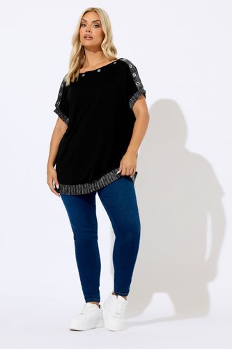 Haut Noir À Œillets Scintillants Size 58-60 - Yours - Modalova