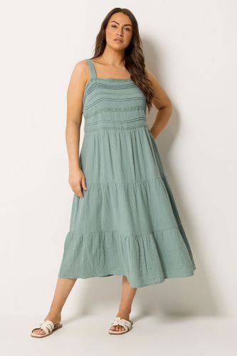 Robe Étagée En Gaze Plissée Vert Sauge Size 48 - Yours - Modalova