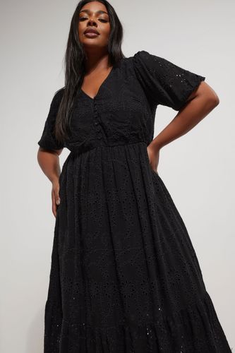 Robe Noire Maxi Volantée Broderie Anglaise Size 50-52 - Yours - Modalova