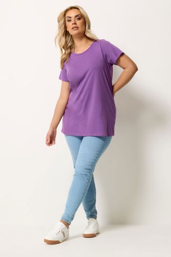 Tshirt Basique Violet Size 58-60 - Yours - Modalova