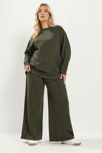 Sweatshirt À Col Rond Vert Kaki Size 46-48 - Yours - Modalova