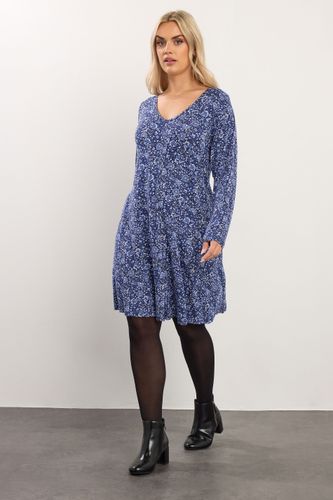 Robe Grande Taille Plissée Sur Le Devant Bleue À Fleurs Size 46 - Yours - Modalova