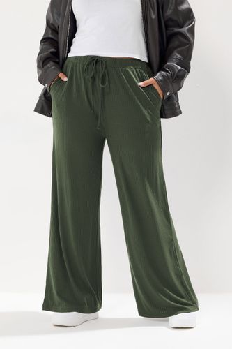 Pantalon Large Côtelé Vert Forêt Size 46 - Yours - Modalova
