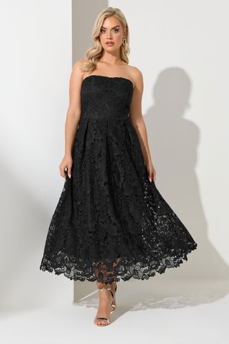 Robe Longue Noire Sans Manches En Dentelle De Qualité Supérieure Size 48 - Yours London - Modalova