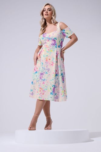 Robe Patineuse Rose À Fleurs Size 50 - Yours London - Modalova
