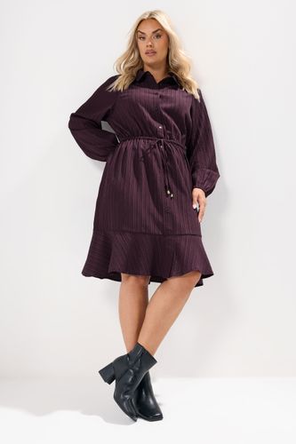 Robe Chemise Texturée Rouge Bordeaux Size 54-56 - Yours - Modalova