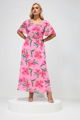 Robe Longue Froncée Rose À Fleurs Size 46 - Yours London - Modalova