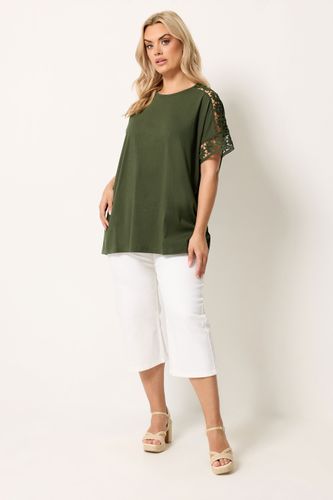Tshirt Coupe Carrée Vert Kaki À Manches En Crochet Size 48 - Yours - Modalova