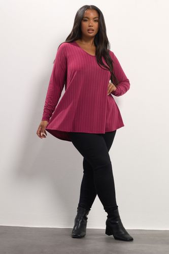 Tshirt Côtelé Rose Foncésize 50-52 - Yours - Modalova