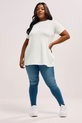 Tshirt Blanc Nervuré Manches Courtes Size 66-68 - Yours - Modalova