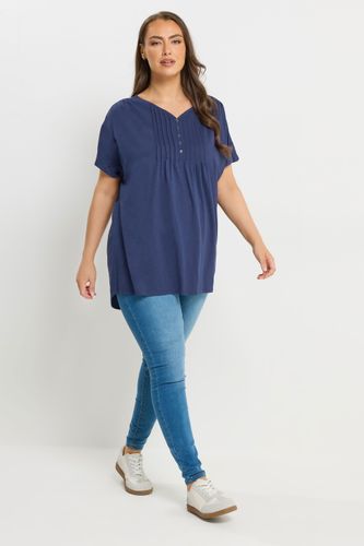 Haut Manches Courtes Bleu À Col Tunisien Et Plis Nervurés Size 50-52 - Yours - Modalova
