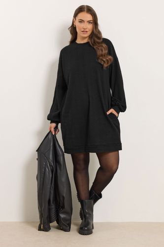Robe Pull Noire En Maille Torsadée Size 50-52 - Yours - Modalova