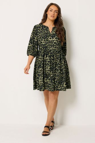 Robe Verte À Encolure Crantée Et Imprimé Animalier Size 46 - Yours - Modalova
