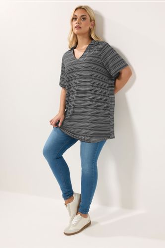 Polo À Rayures Noires Et Blanches Size 48 - Yours - Modalova