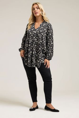 Haut Noir À Fleurs Plissé Sur Le Devant Size 46 - Yours - Modalova