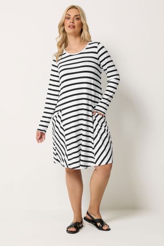 Robe Drapée À Poches Noire Et Blanche À Rayures Size 40 - Yours - Modalova