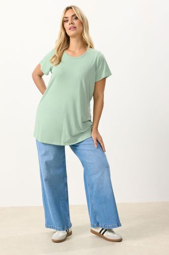 Tshirt Basique Vert Menthe Size 54-56 - Yours - Modalova
