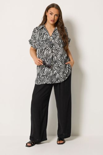 Blouse Noire Zébrée À Demipatte De Boutonnage Size 42 - Yours - Modalova