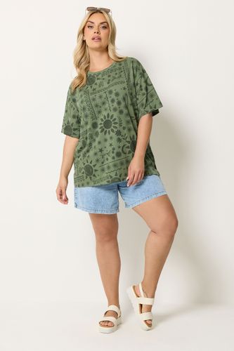 Tshirt Droit Vert À Imprimé Estival Size 46 - Yours - Modalova