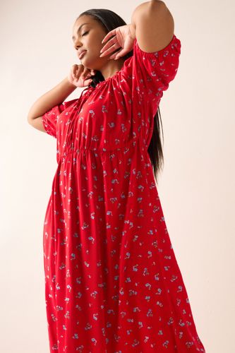 Robe Longue Rouge À Petites Fleurs Et Col Noué Size 48 - Yours - Modalova