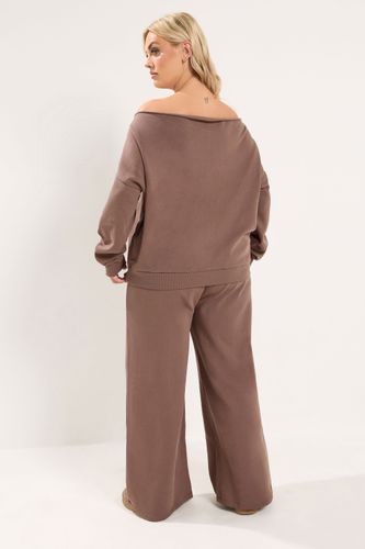 Ensemble Marron Sweatshirt À Épaules Dénudées Et Pantalon De Jogging Large Size Short > 38-40 - Yours - Modalova