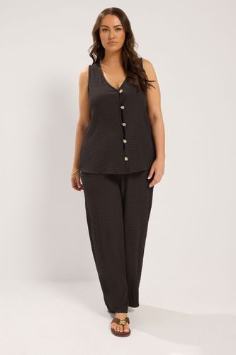 Gilet Texturé Assorti Marron Chocolat Size 48 - Yours - Modalova