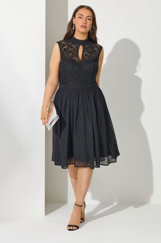 Robe Volantée Midi Noire Dentelle Size 42 - Yours London - Modalova
