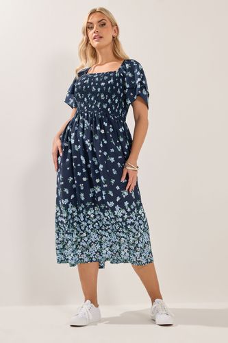 Robe Longue Smockée À Fleurs Bleu Marine Size 46 - Yours - Modalova