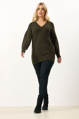 Pull Doux À Col En V Chocolat Size 62-64 - Yours - Modalova