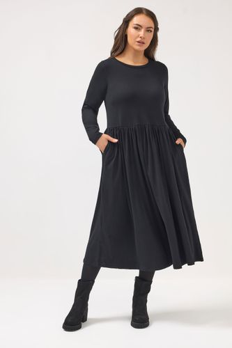 Robe Longue Froncée Noire Size 48 - Yours - Modalova