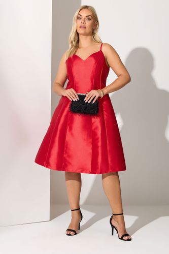 Robe Corset En Satin Rouge Size 52 - Yours London - Modalova