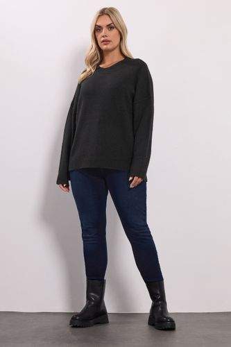 Pull Noir À Épaules Tombantes Avec Détails De Couture Size 46-48 - Yours - Modalova