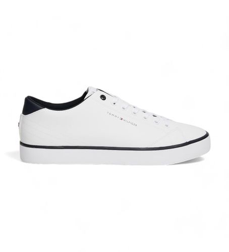 Til mænd. FM0FM05041 Essential Sneakers med logo og syninger, (41), Læder, Fast, Blonder, Casual - Tommy Hilfiger - Modalova
