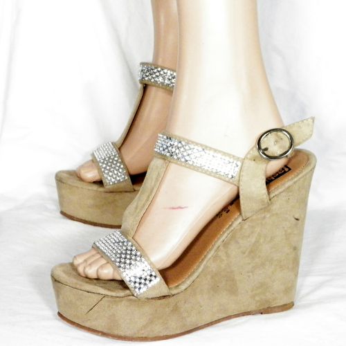 Chaussure Beige Pointure 40 - fashion & trendy - Modalova