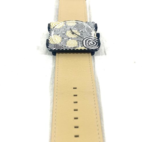 Montre avec cadran Circle Game et bracelet en cuir beige - stamps - Modalova